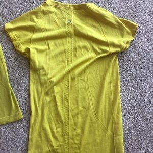 Lululemon women’s shirt